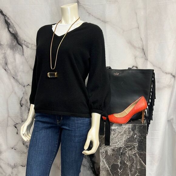 Neiman Marcus cashmere sweater - Picture 1 of 7